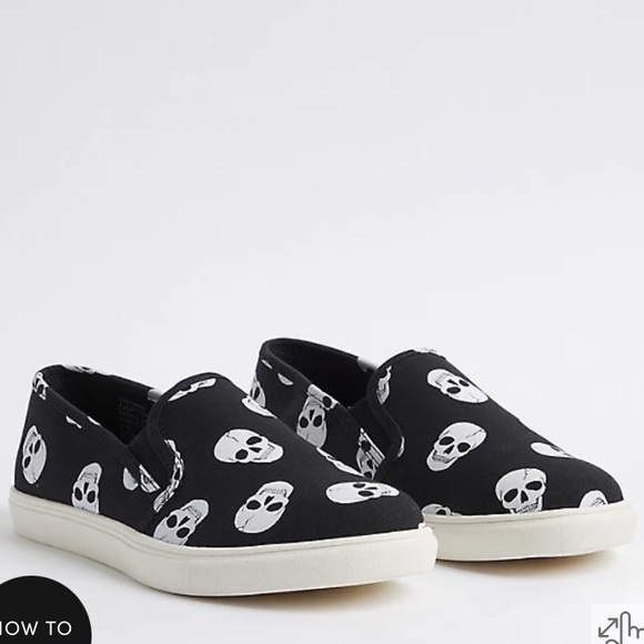 torrid Shoes - Torrid Slip On Sneaker Black White Canvas Skull Print Size 8.5 Extra Wide New